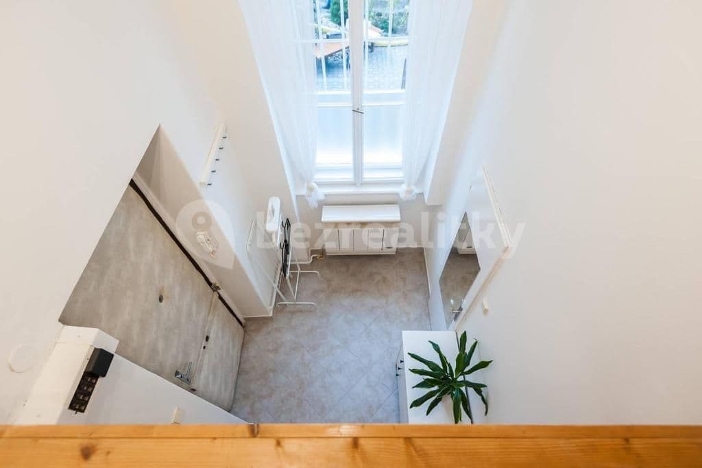 Pronájem bytu Garsoniéra 18 m², U Zvonařky, Praha, Praha Pronájem bytu Garsoniéra 18 m², U Zvonařky, Praha, Praha
