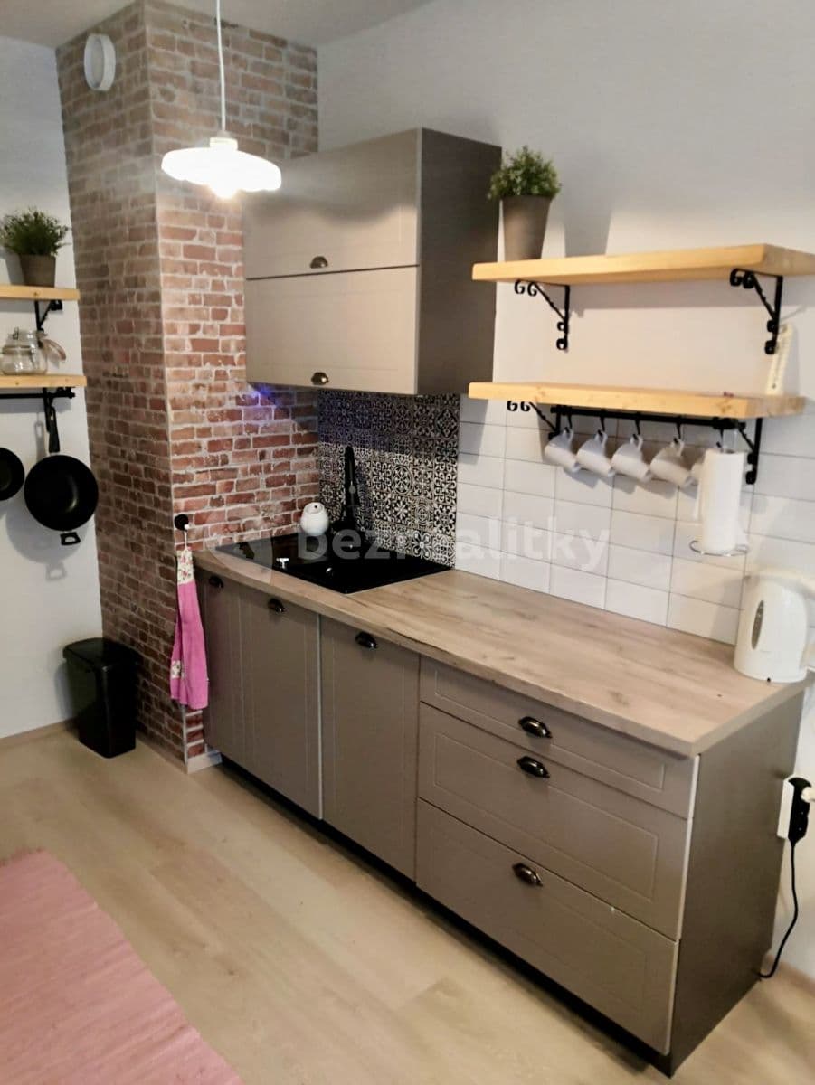 Pronájem bytu 2+kk 61 m², Tryskovická, Praha, Praha Pronájem bytu 2+kk 61 m², Tryskovická, Praha, Praha