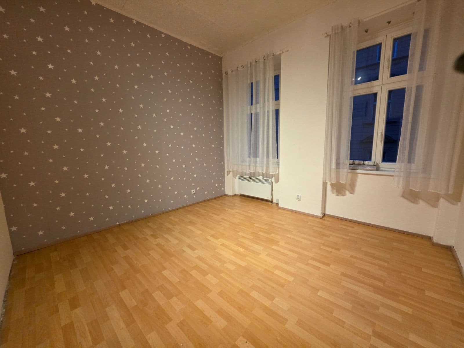 Pronájem bytu 3+kk 58 m², Grafická, Praha, Praha Pronájem bytu 3+kk 58 m², Grafická, Praha, Praha