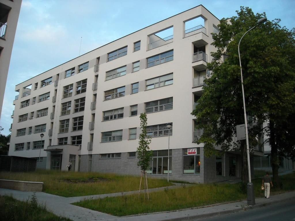 Pronájem bytu 1+kk 40 m², Březnická, Zlín, Zlínský kraj Pronájem bytu 1+kk 40 m², Březnická, Zlín, Zlínský kraj