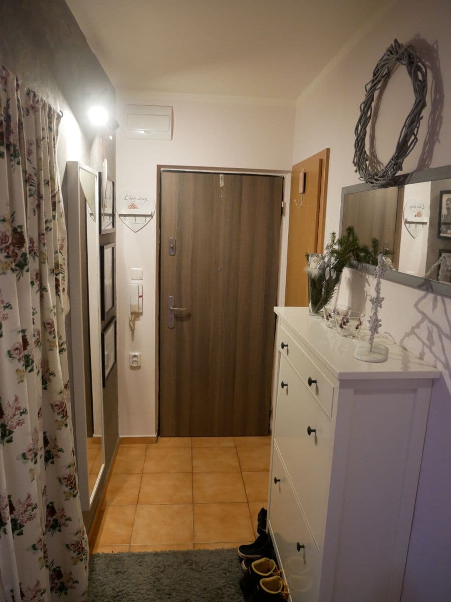 Pronájem bytu 2+1 57 m², Dukelská, Čelákovice, Středočeský kraj Pronájem bytu 2+1 57 m², Dukelská, Čelákovice, Středočeský kraj