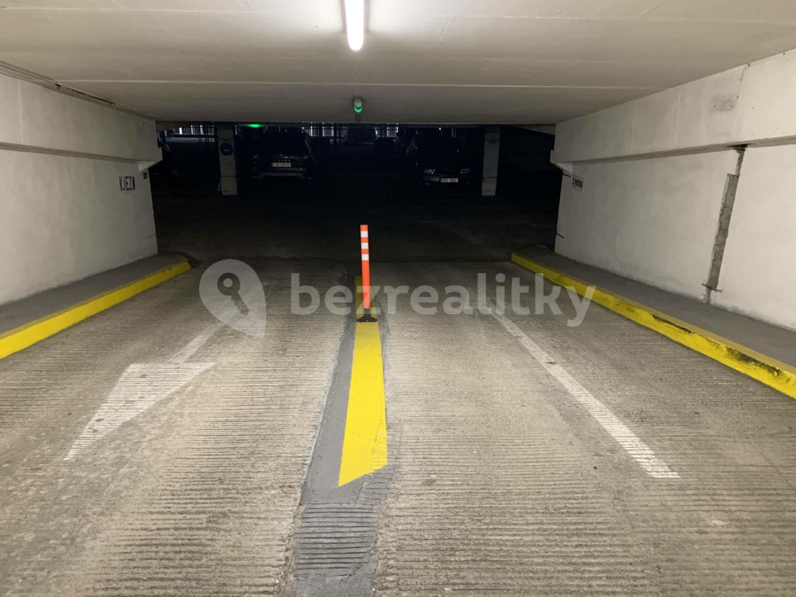 Pronájem garáže 14 m², Milevská, Praha, Praha Pronájem garáže 14 m², Milevská, Praha, Praha