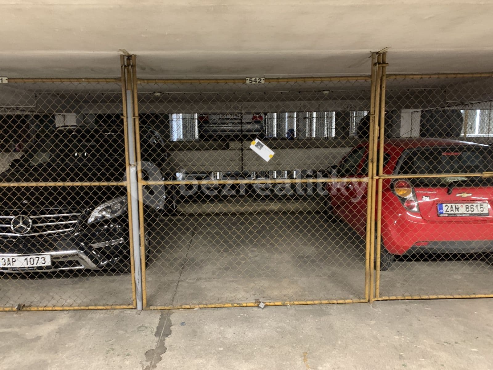 Pronájem garáže 14 m², Milevská, Praha, Praha Pronájem garáže 14 m², Milevská, Praha, Praha