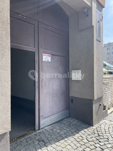 Pronájem garáže 15 m², Argentinská, Praha, Praha Pronájem garáže 15 m², Argentinská, Praha, Praha