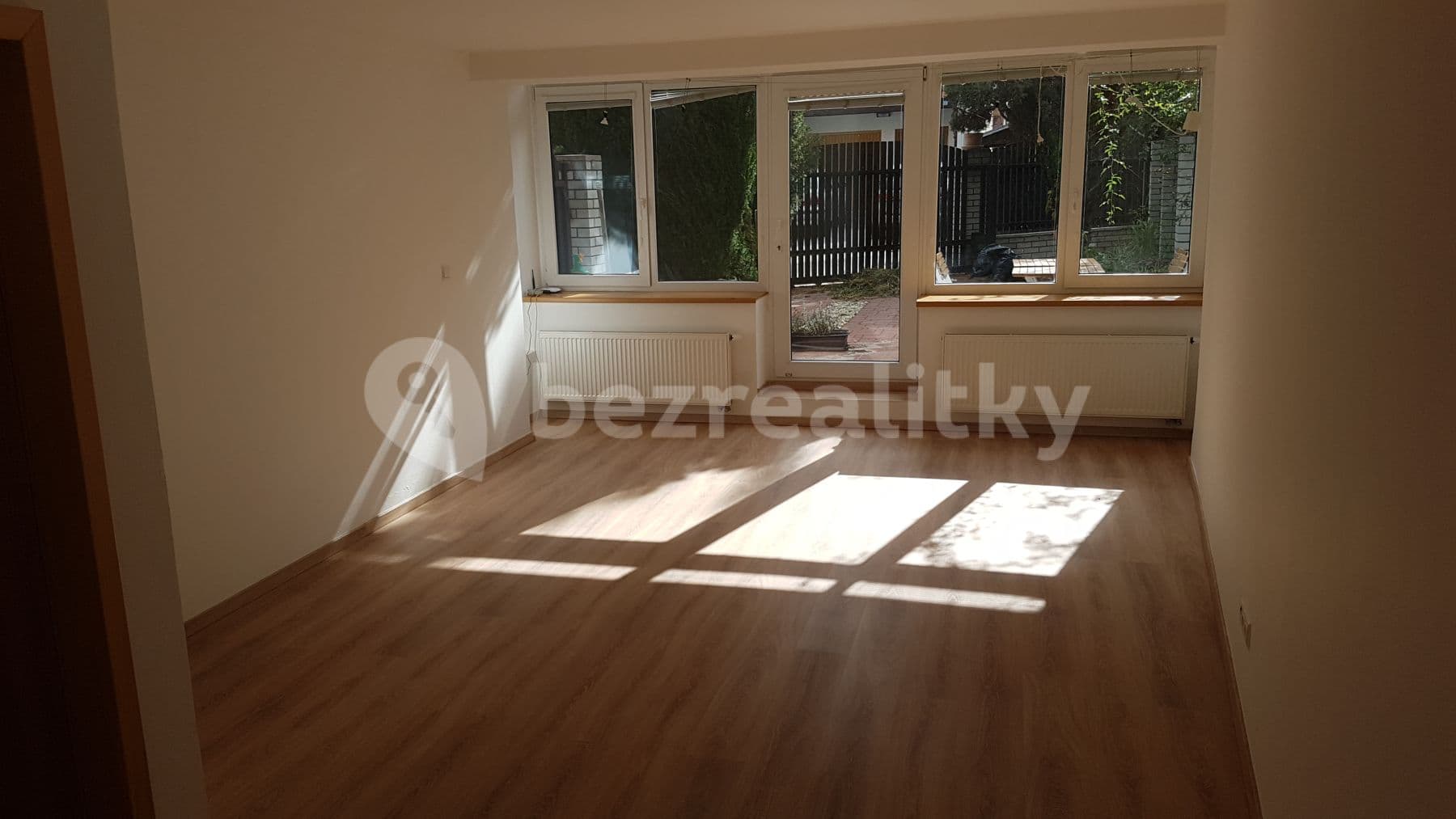 Pronájem bytu 1+1 54 m², Na Fialce I, Praha, Praha Pronájem bytu 1+1 54 m², Na Fialce I, Praha, Praha