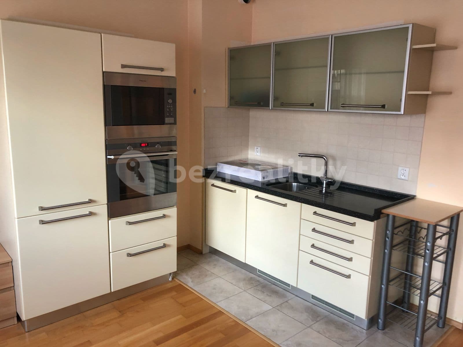 Pronájem bytu 1+kk 33 m², Mattioliho, Praha, Praha Pronájem bytu 1+kk 33 m², Mattioliho, Praha, Praha