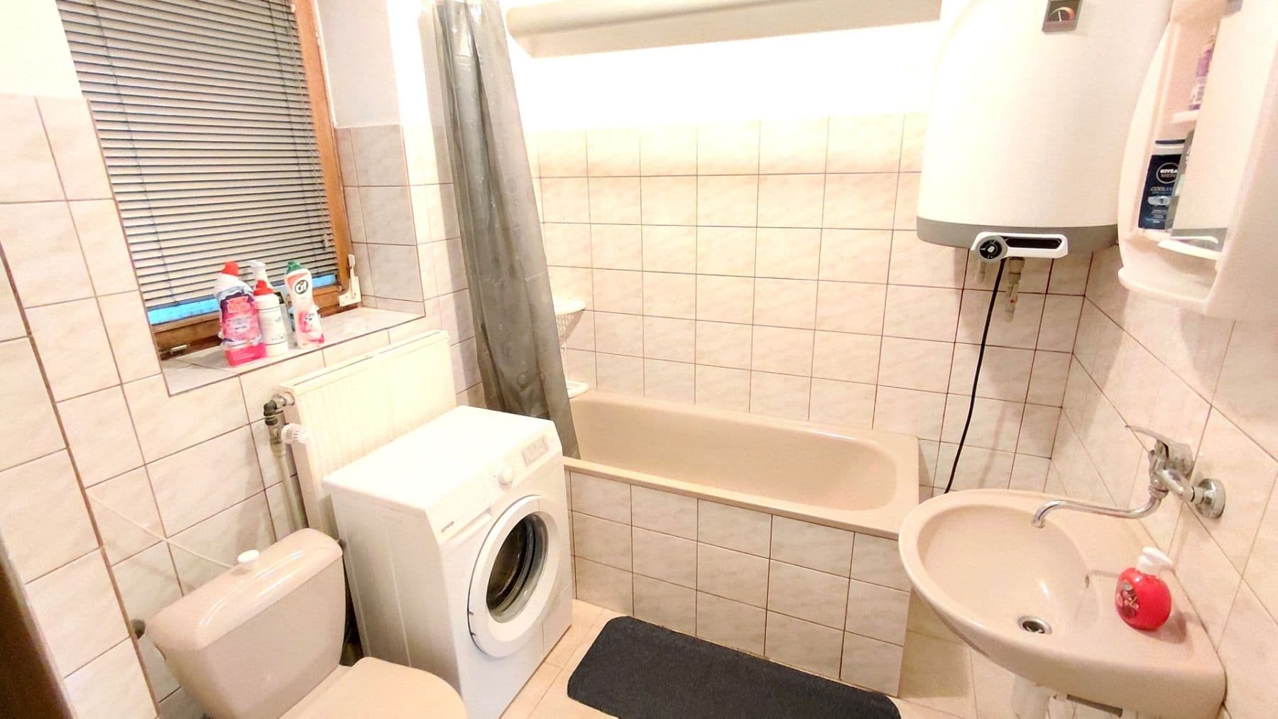 Pronájem bytu 1+1 35 m², Vodní, Poděbrady, Středočeský kraj Pronájem bytu 1+1 35 m², Vodní, Poděbrady, Středočeský kraj