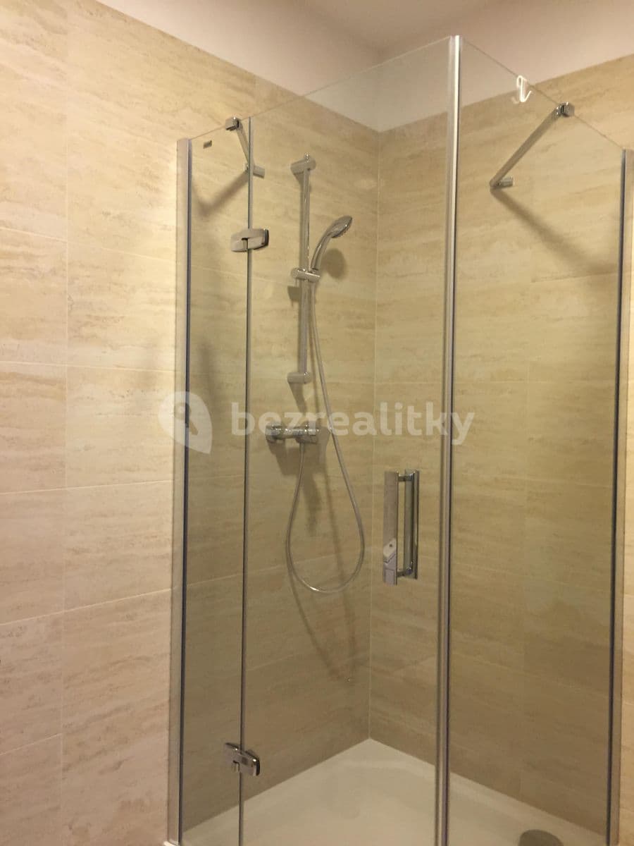 Pronájem bytu 2+kk 43 m², Pod dvorem, Praha, Praha Pronájem bytu 2+kk 43 m², Pod dvorem, Praha, Praha