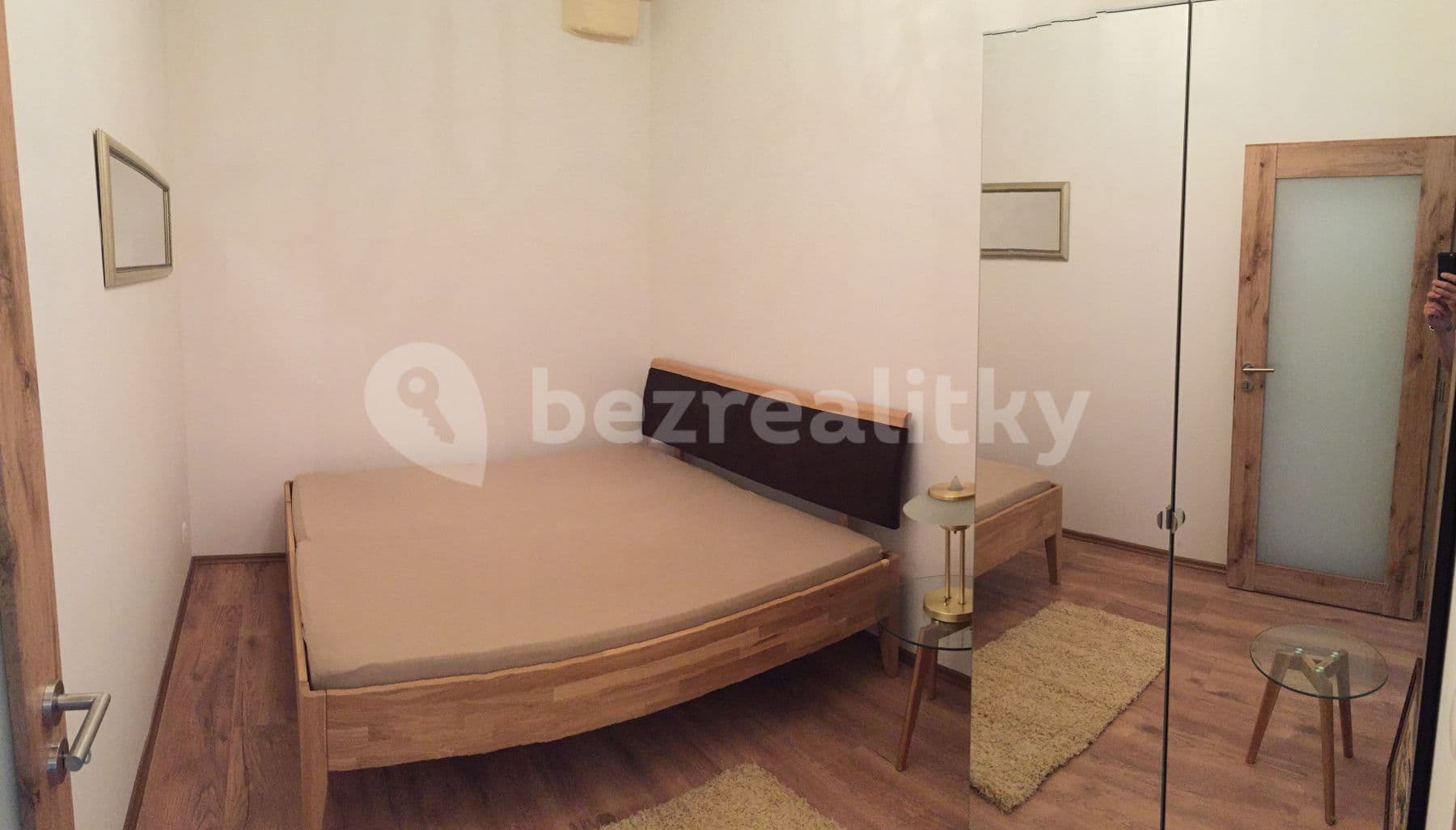 Pronájem bytu 2+kk 43 m², Pod dvorem, Praha, Praha Pronájem bytu 2+kk 43 m², Pod dvorem, Praha, Praha