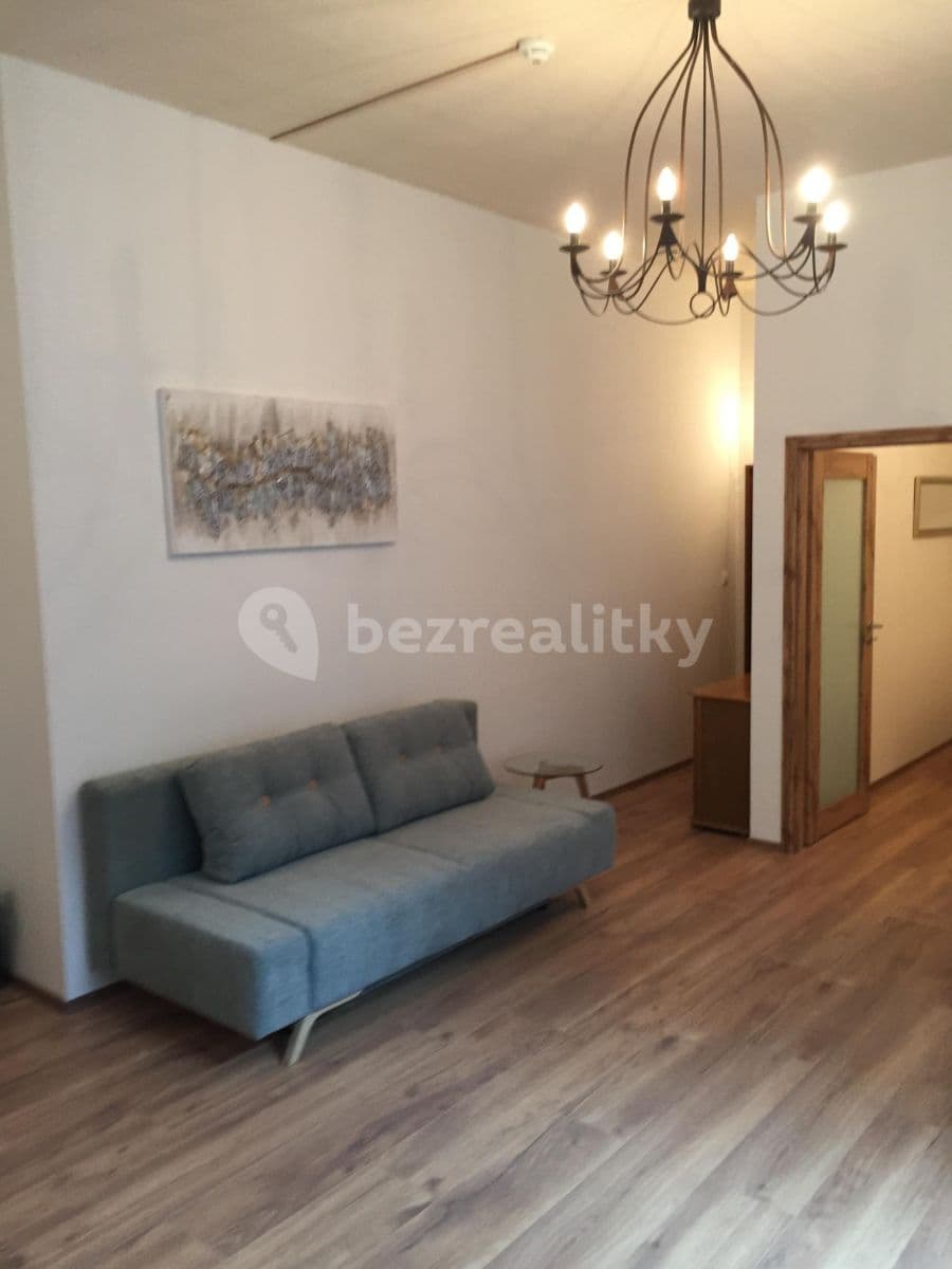Pronájem bytu 2+kk 43 m², Pod dvorem, Praha, Praha Pronájem bytu 2+kk 43 m², Pod dvorem, Praha, Praha