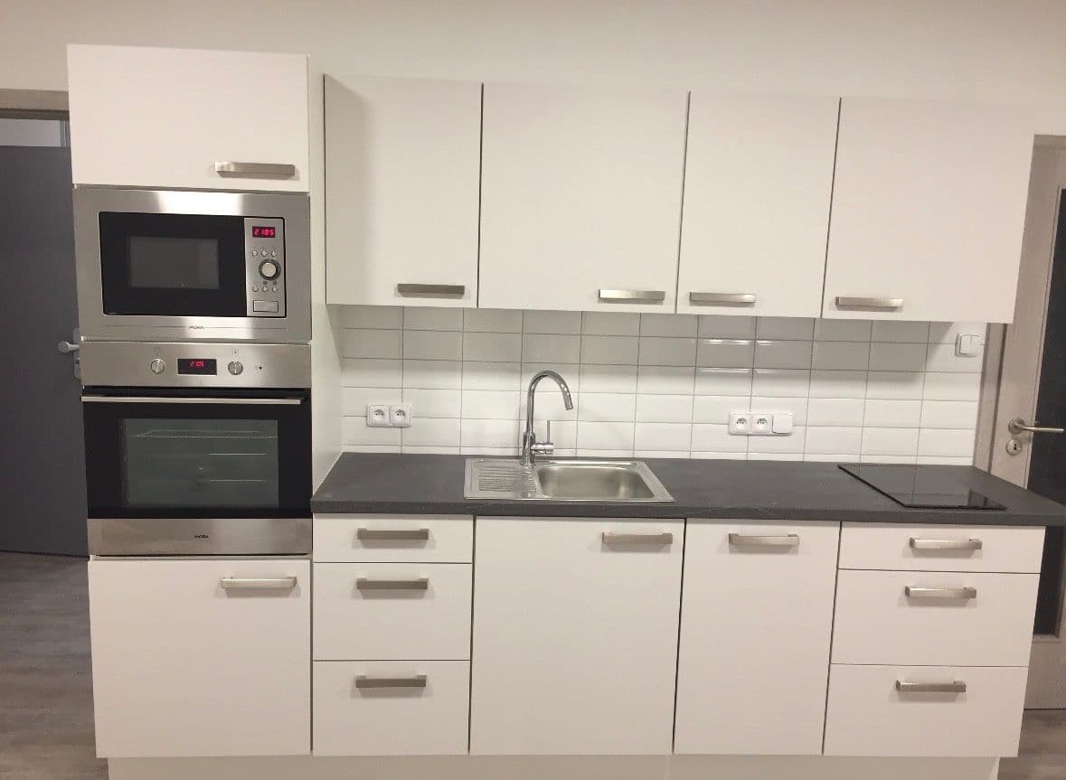 Pronájem bytu 2+kk 48 m², Komenského náměstí, Říčany, Středočeský kraj Pronájem bytu 2+kk 48 m², Komenského náměstí, Říčany, Středočeský kraj