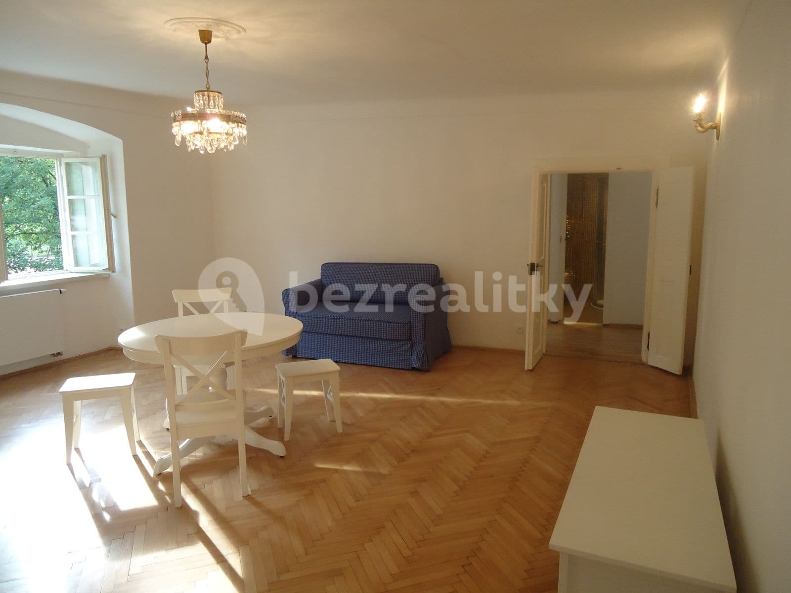 Pronájem bytu 2+kk 47 m², Újezd, Praha, Praha Pronájem bytu 2+kk 47 m², Újezd, Praha, Praha