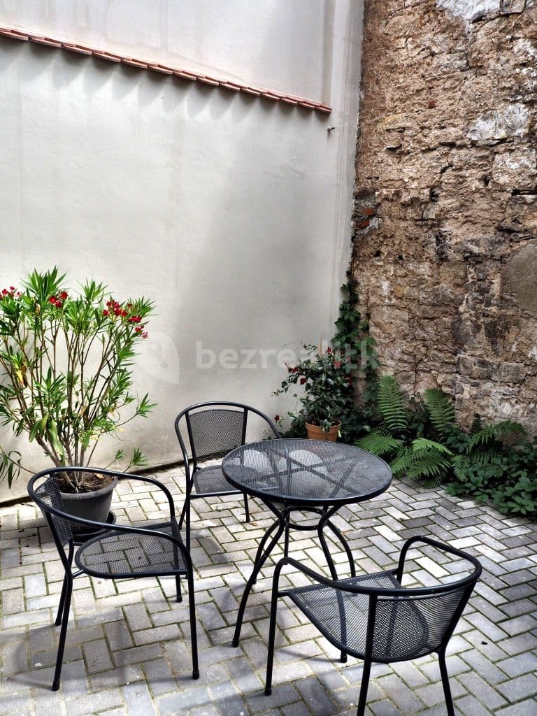 Pronájem bytu 1+kk 31 m², Mariánské náměstí, Brandýs nad Labem-Stará Boleslav, Středočeský kraj Pronájem bytu 1+kk 31 m², Mariánské náměstí, Brandýs nad Labem-Stará Boleslav, Středočeský kraj