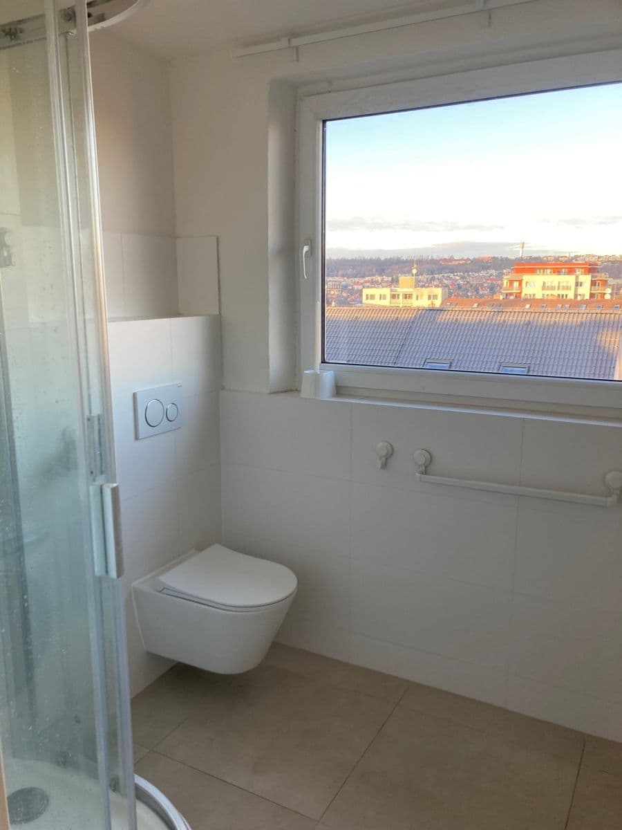 Pronájem bytu 1+kk 35 m², Mikšovského, Praha, Praha Pronájem bytu 1+kk 35 m², Mikšovského, Praha, Praha