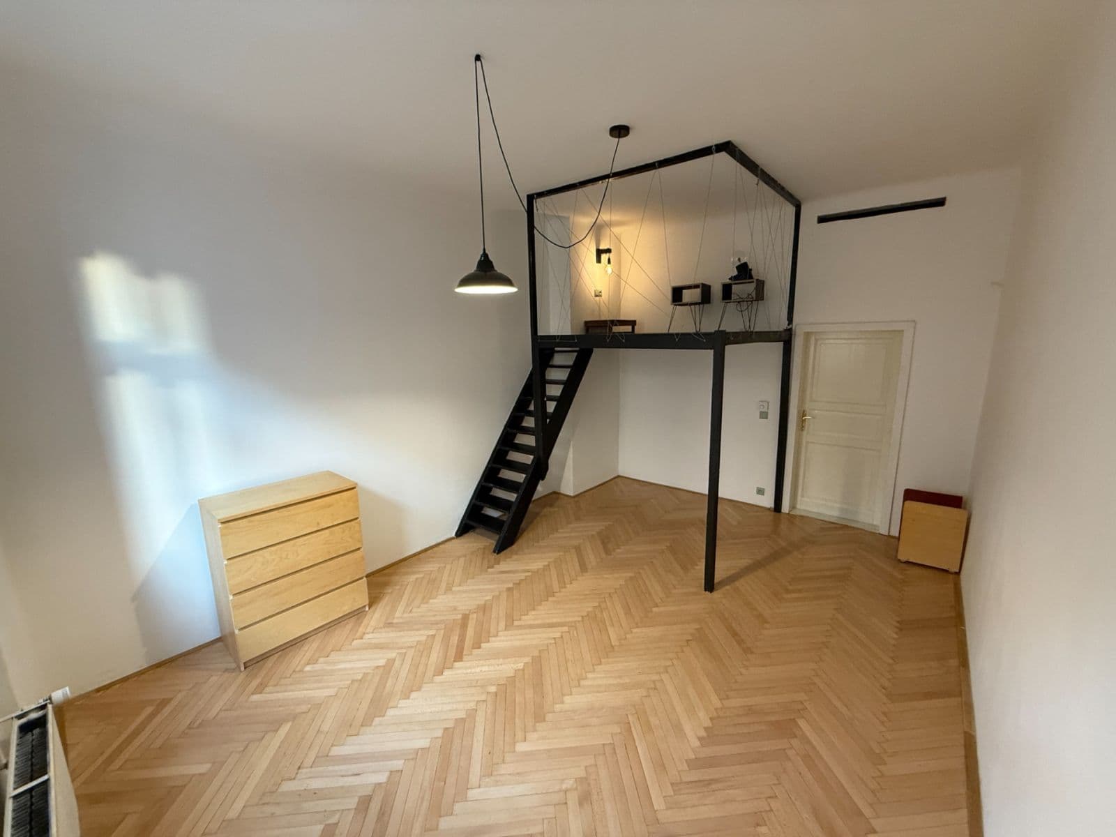 Pronájem bytu 2+1 84 m², Jaselská, Praha, Praha Pronájem bytu 2+1 84 m², Jaselská, Praha, Praha