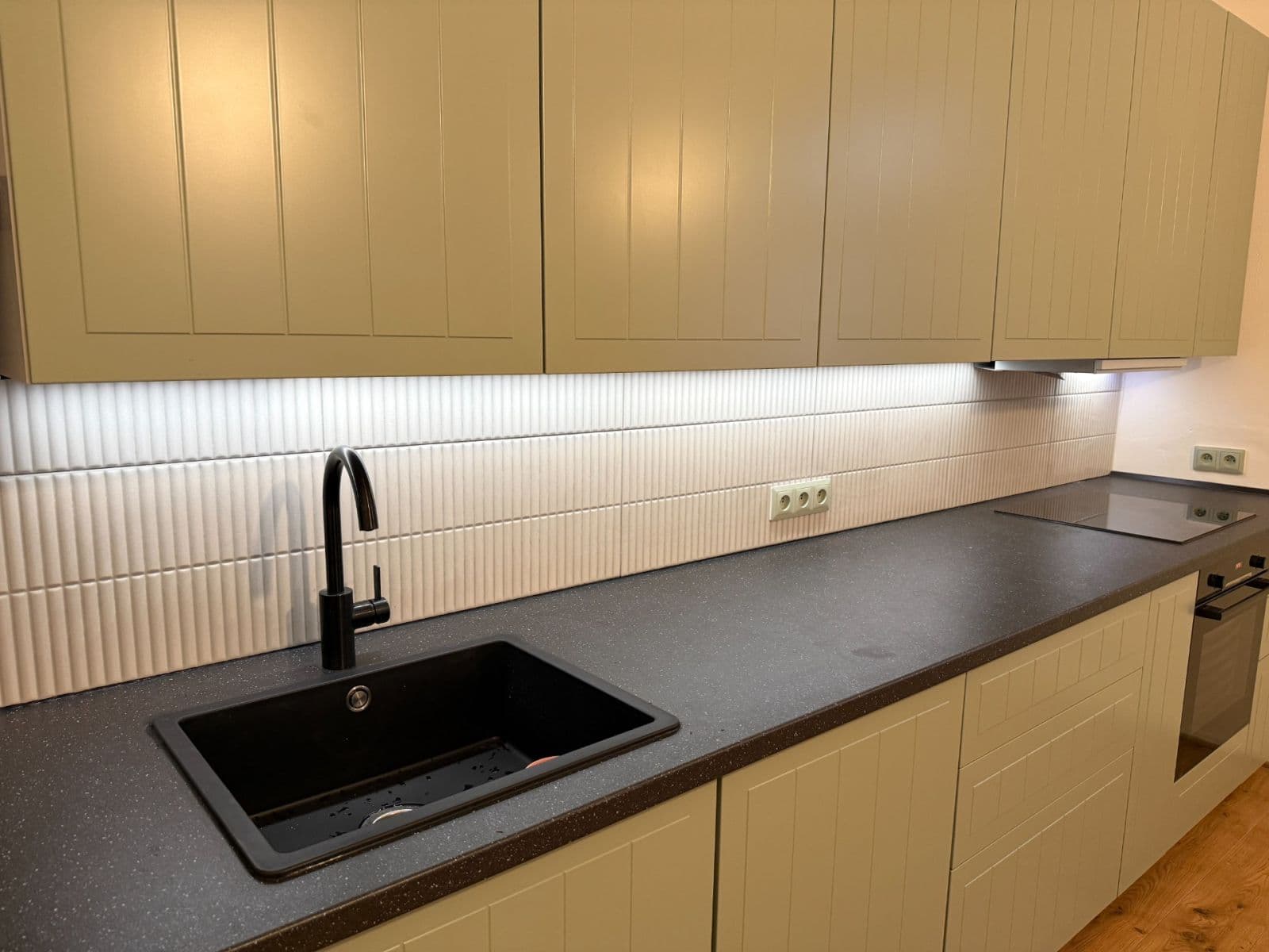 Pronájem bytu 2+1 84 m², Jaselská, Praha, Praha Pronájem bytu 2+1 84 m², Jaselská, Praha, Praha