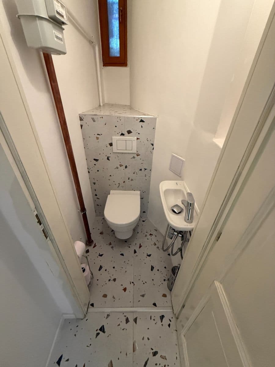 Pronájem bytu 2+1 84 m², Jaselská, Praha, Praha Pronájem bytu 2+1 84 m², Jaselská, Praha, Praha