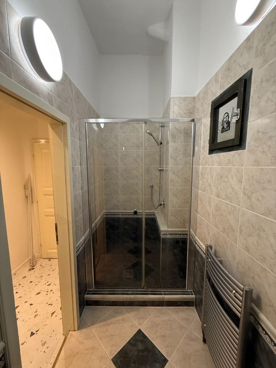 Pronájem bytu 2+1 84 m², Jaselská, Praha, Praha Pronájem bytu 2+1 84 m², Jaselská, Praha, Praha