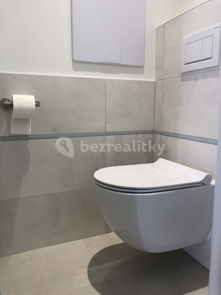 Pronájem bytu 2+kk 42 m², Svojetická, Praha, Praha Pronájem bytu 2+kk 42 m², Svojetická, Praha, Praha