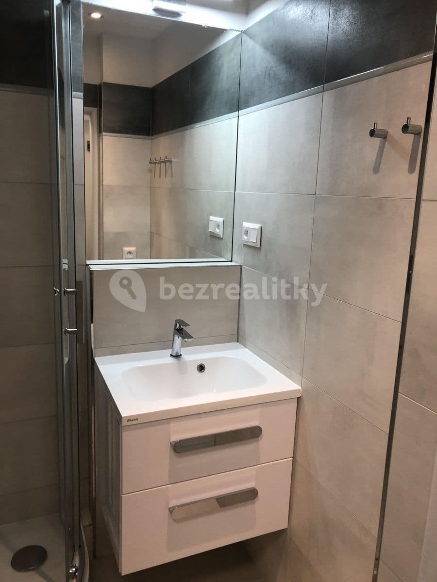 Pronájem bytu 2+kk 42 m², Svojetická, Praha, Praha Pronájem bytu 2+kk 42 m², Svojetická, Praha, Praha