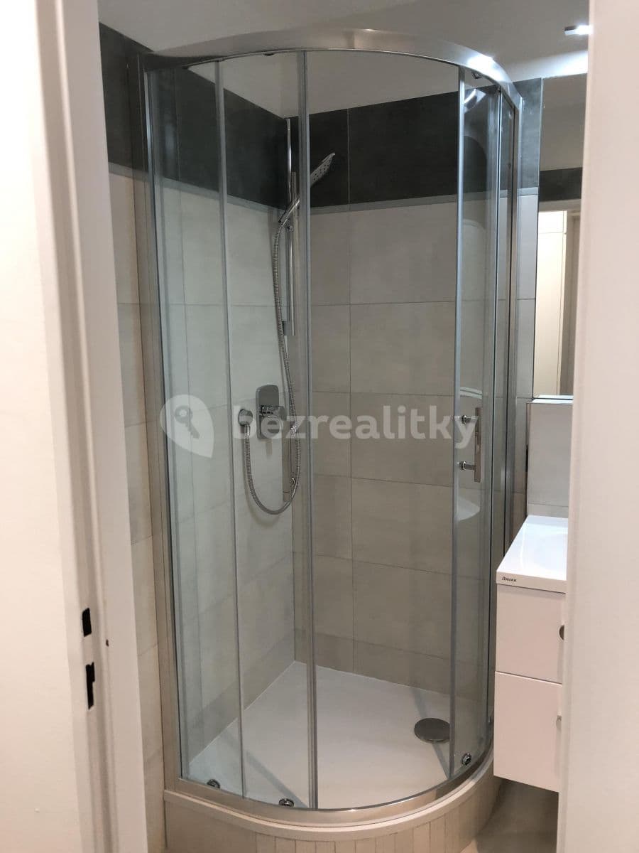 Pronájem bytu 2+kk 42 m², Svojetická, Praha, Praha Pronájem bytu 2+kk 42 m², Svojetická, Praha, Praha
