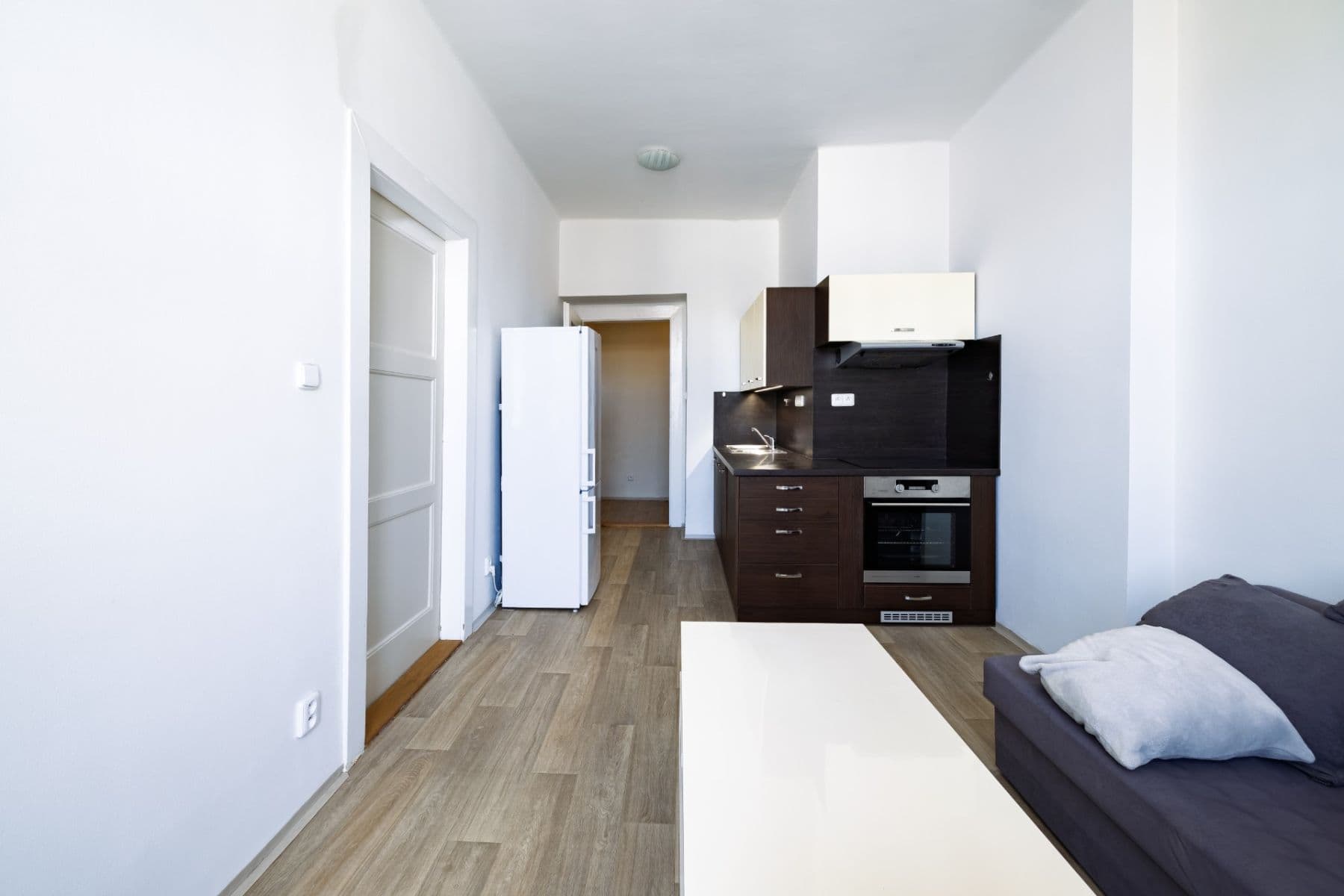 Pronájem bytu 1+1 48 m², Laubova, Praha, Praha Pronájem bytu 1+1 48 m², Laubova, Praha, Praha