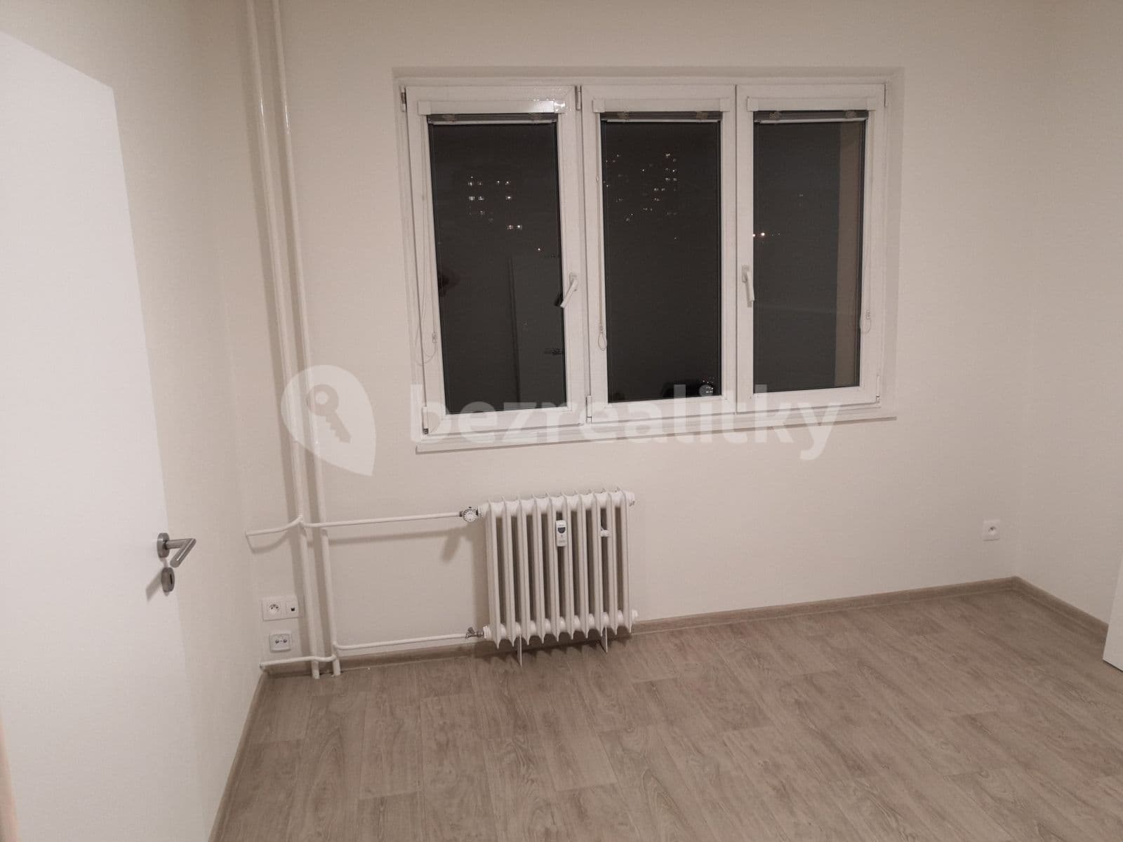 Pronájem bytu 2+1 54 m², Hvozdíková, Praha, Praha Pronájem bytu 2+1 54 m², Hvozdíková, Praha, Praha