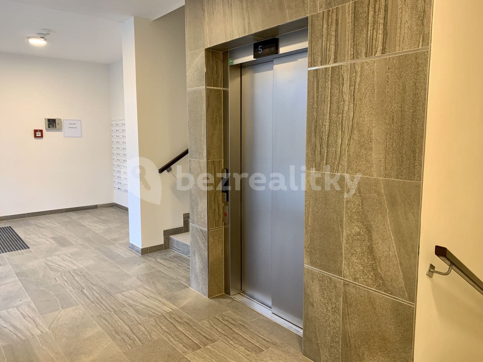 Pronájem bytu 2+kk 52 m², Mantovská, Praha, Praha Pronájem bytu 2+kk 52 m², Mantovská, Praha, Praha