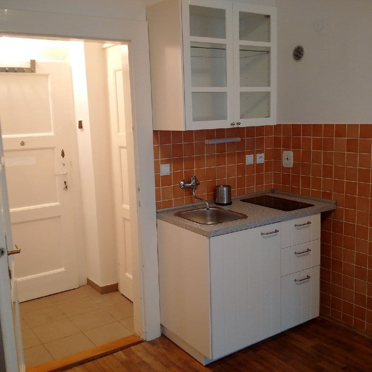 Pronájem bytu 1+kk 25 m², V Nových Vokovicích, Praha, Praha Pronájem bytu 1+kk 25 m², V Nových Vokovicích, Praha, Praha