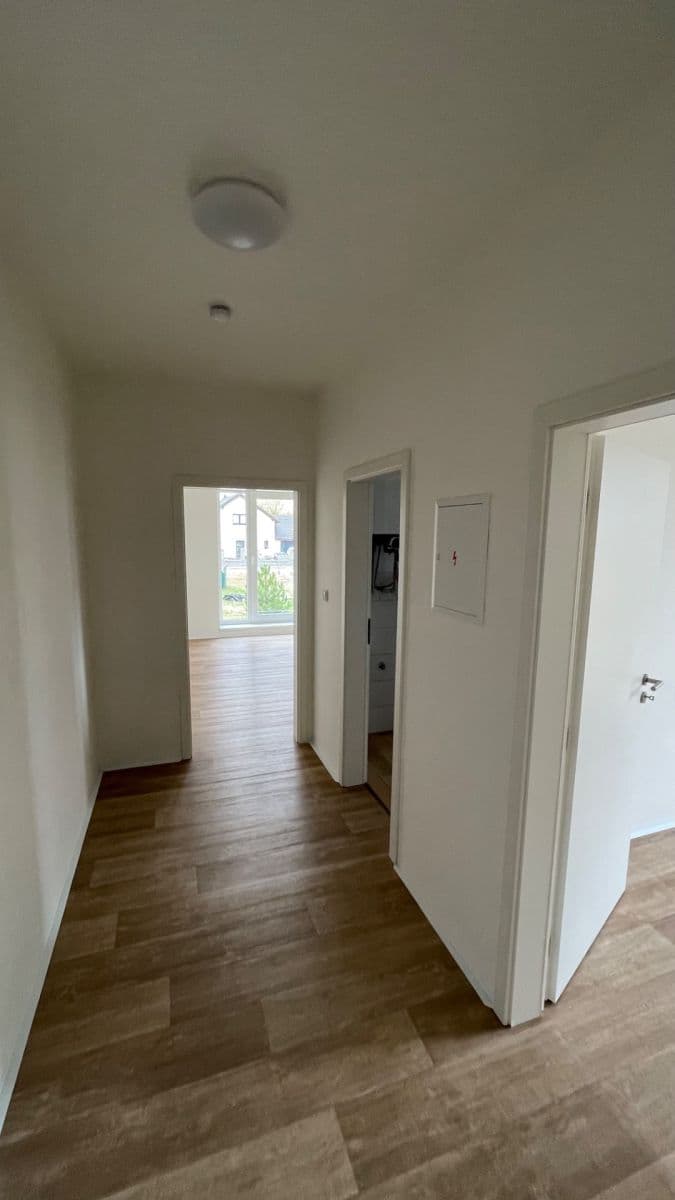 Pronájem bytu 2+kk 44 m², Krátká, Doksy, Středočeský kraj Pronájem bytu 2+kk 44 m², Krátká, Doksy, Středočeský kraj