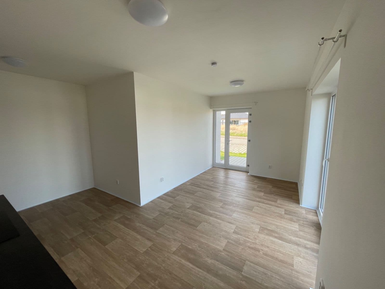 Pronájem bytu 1+kk 39 m², Krátká, Doksy, Středočeský kraj Pronájem bytu 1+kk 39 m², Krátká, Doksy, Středočeský kraj