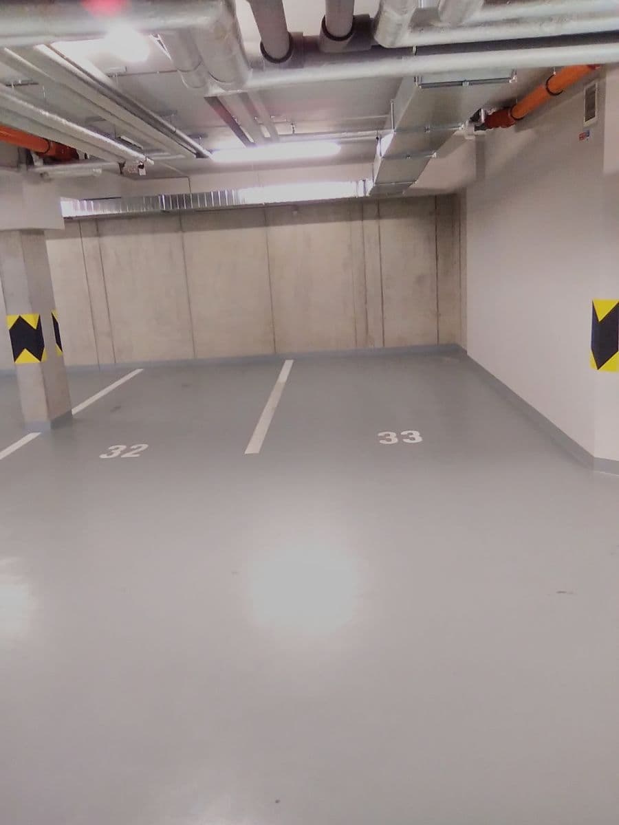 Pronájem garáže 15 m², Praha, Praha Pronájem garáže 15 m², Praha, Praha