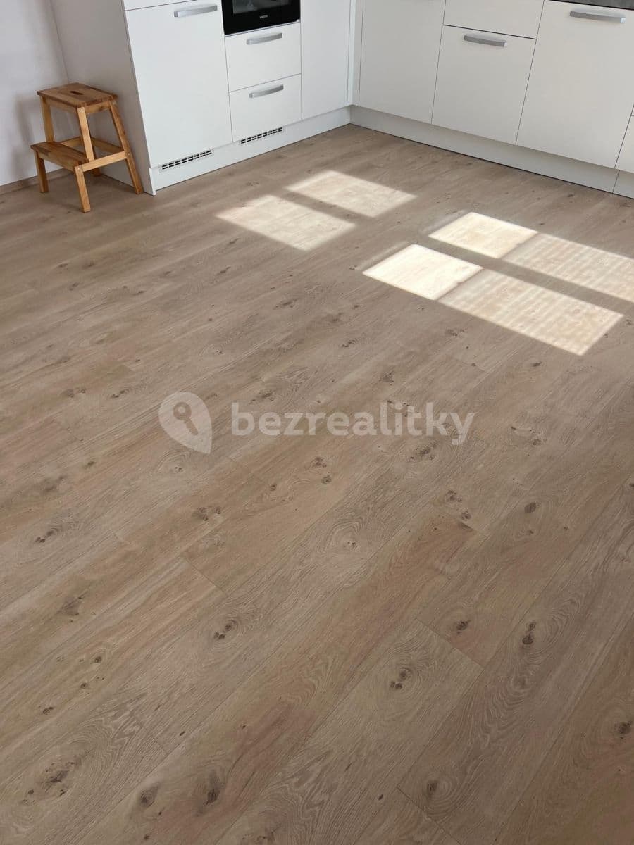 Pronájem bytu 2+kk 67 m², Hálkova, Humpolec, Kraj Vysočina Pronájem bytu 2+kk 67 m², Hálkova, Humpolec, Kraj Vysočina