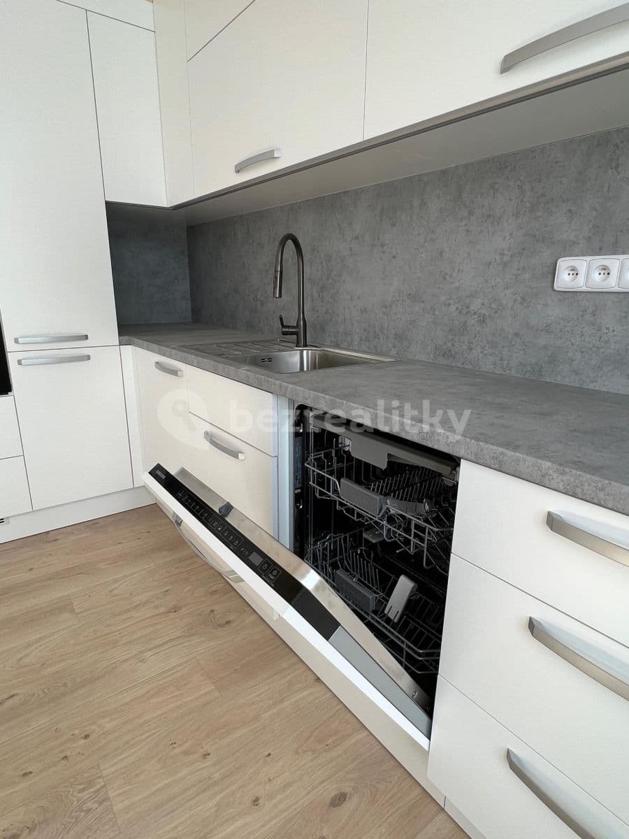 Pronájem bytu 2+kk 67 m², Hálkova, Humpolec, Kraj Vysočina Pronájem bytu 2+kk 67 m², Hálkova, Humpolec, Kraj Vysočina