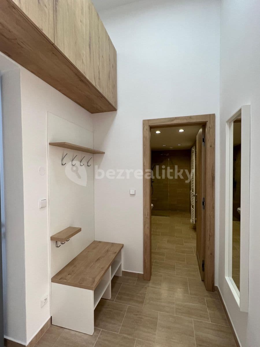 Pronájem bytu 2+kk 67 m², Hálkova, Humpolec, Kraj Vysočina Pronájem bytu 2+kk 67 m², Hálkova, Humpolec, Kraj Vysočina