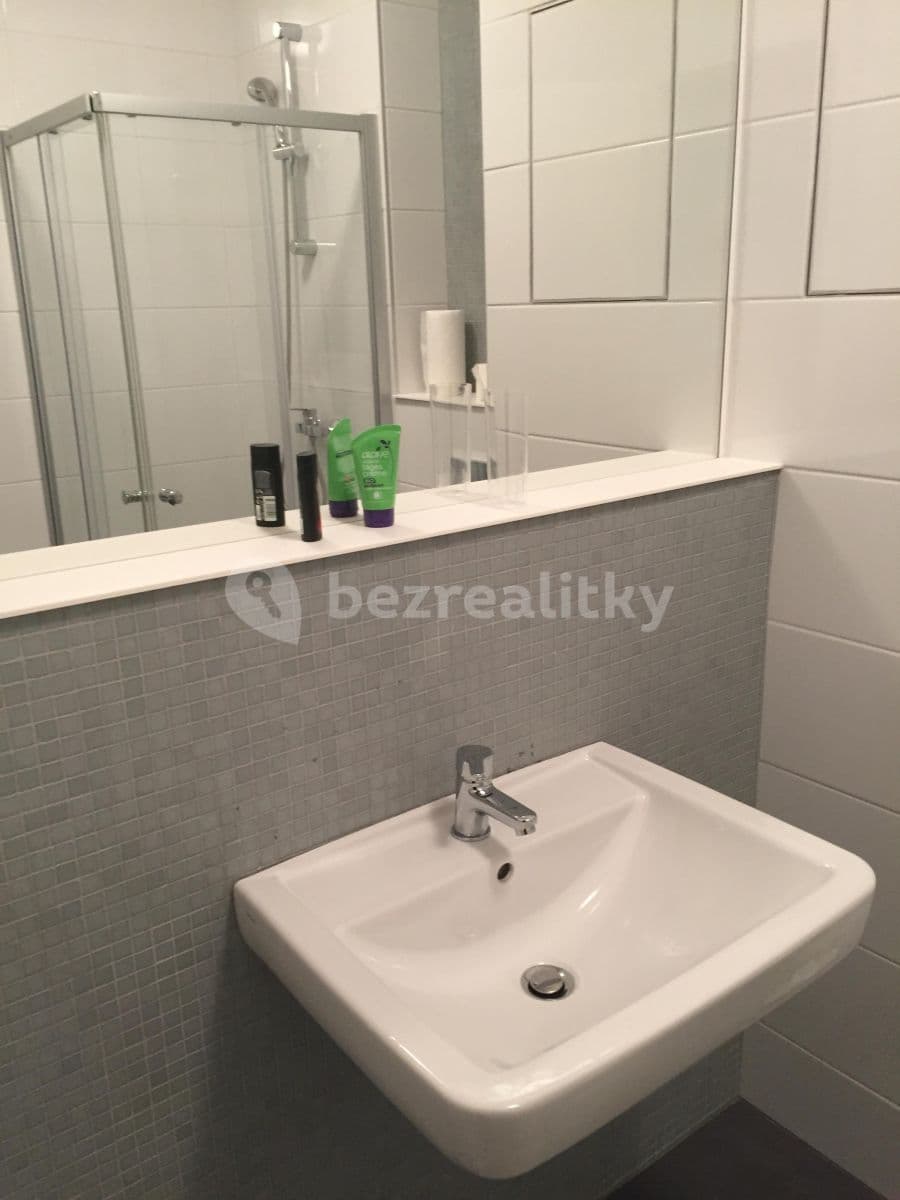 Pronájem bytu 1+kk 26 m², Novovysočanská, Praha, Praha Pronájem bytu 1+kk 26 m², Novovysočanská, Praha, Praha