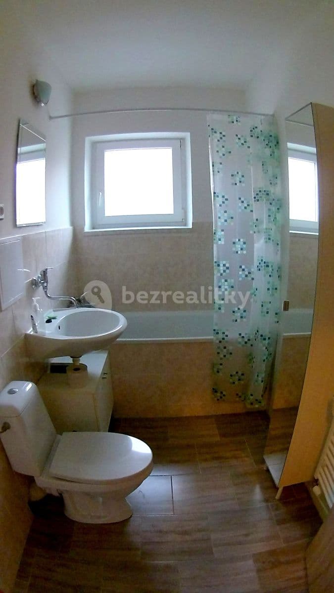 Pronájem bytu 2+1 54 m², Revoluční, Žďár nad Sázavou, Kraj Vysočina Pronájem bytu 2+1 54 m², Revoluční, Žďár nad Sázavou, Kraj Vysočina