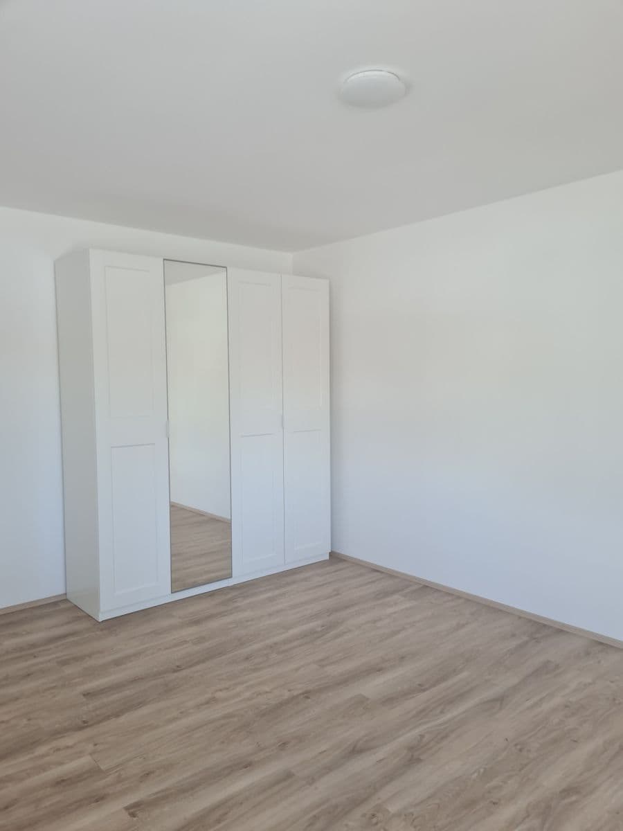 Pronájem bytu 2+kk 64 m², Makedonská, Praha, Praha Pronájem bytu 2+kk 64 m², Makedonská, Praha, Praha