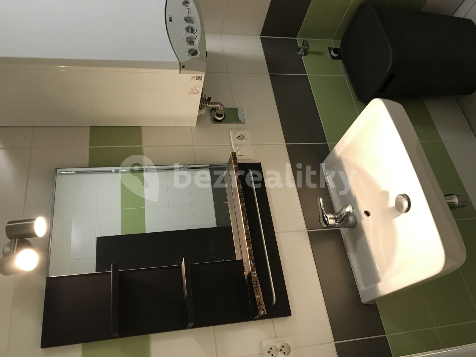 Pronájem bytu 2+kk 58 m², Brněnská Pole, Šlapanice, Jihomoravský kraj Pronájem bytu 2+kk 58 m², Brněnská Pole, Šlapanice, Jihomoravský kraj
