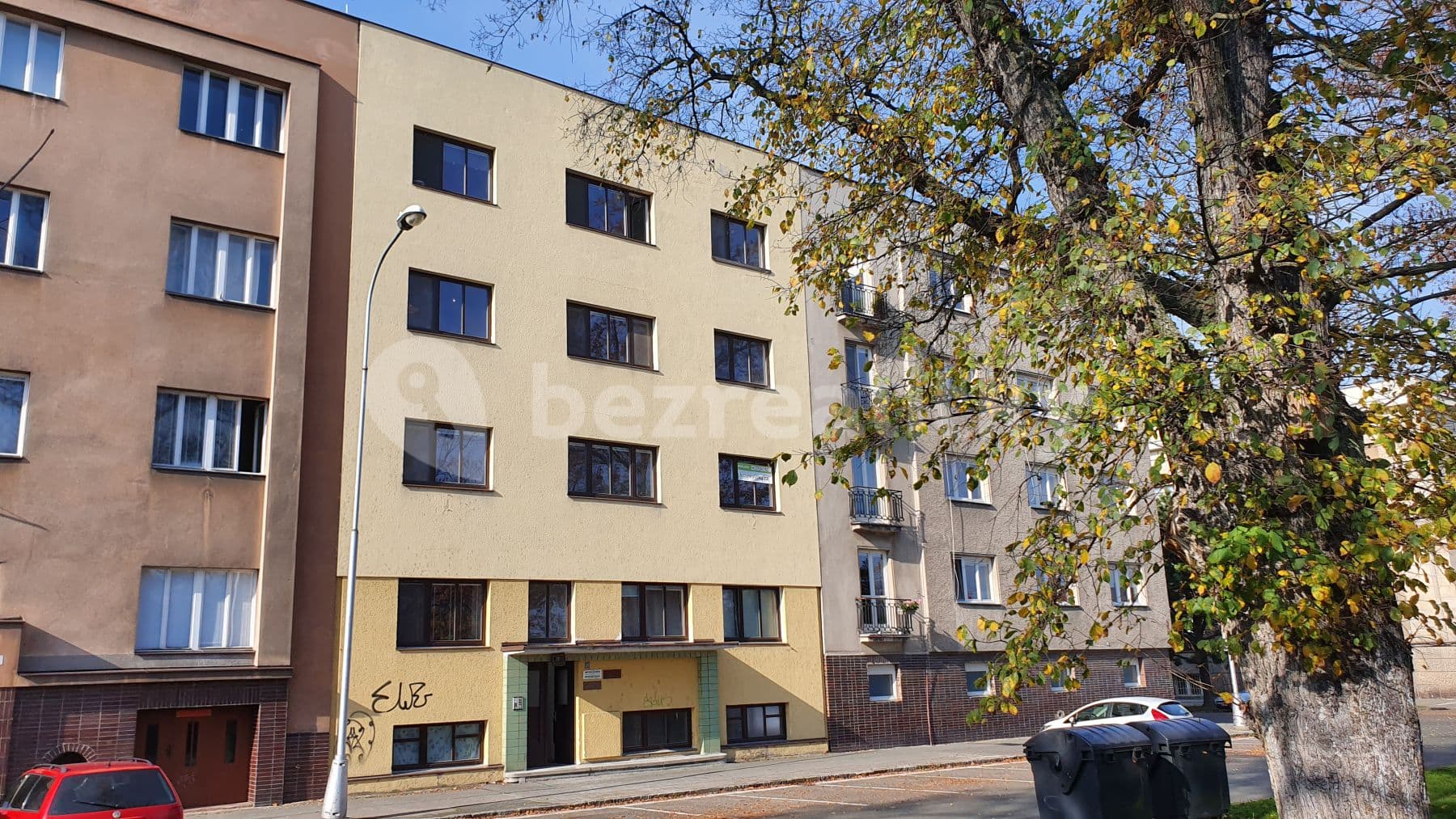 Pronájem bytu 70 m², Smetanovo nábřeží, Hradec Králové, Královéhradecký kraj Pronájem bytu 70 m², Smetanovo nábřeží, Hradec Králové, Královéhradecký kraj