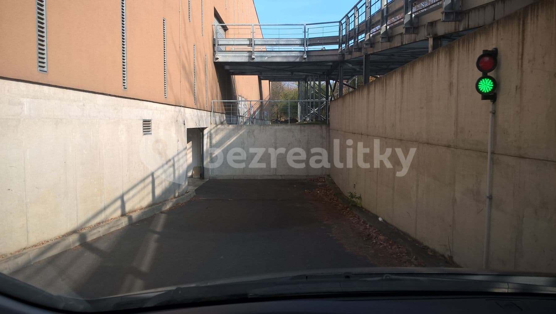 Pronájem garáže 17 m², Lovosická, Praha, Praha Pronájem garáže 17 m², Lovosická, Praha, Praha