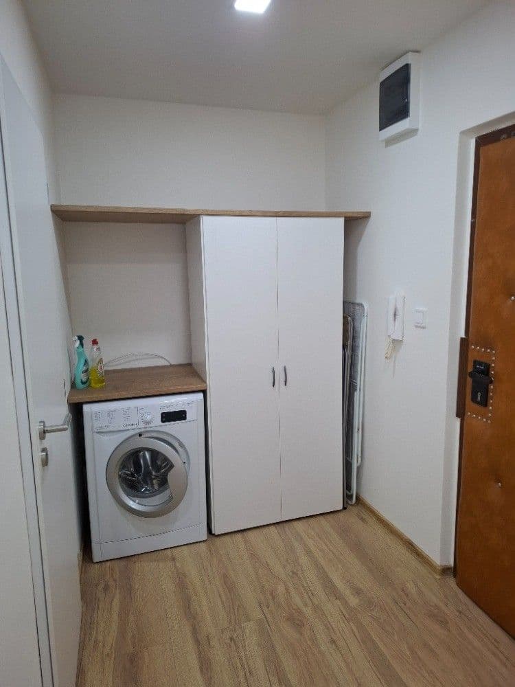 Pronájem bytu 2+kk 45 m², Hráského, Praha, Praha Pronájem bytu 2+kk 45 m², Hráského, Praha, Praha