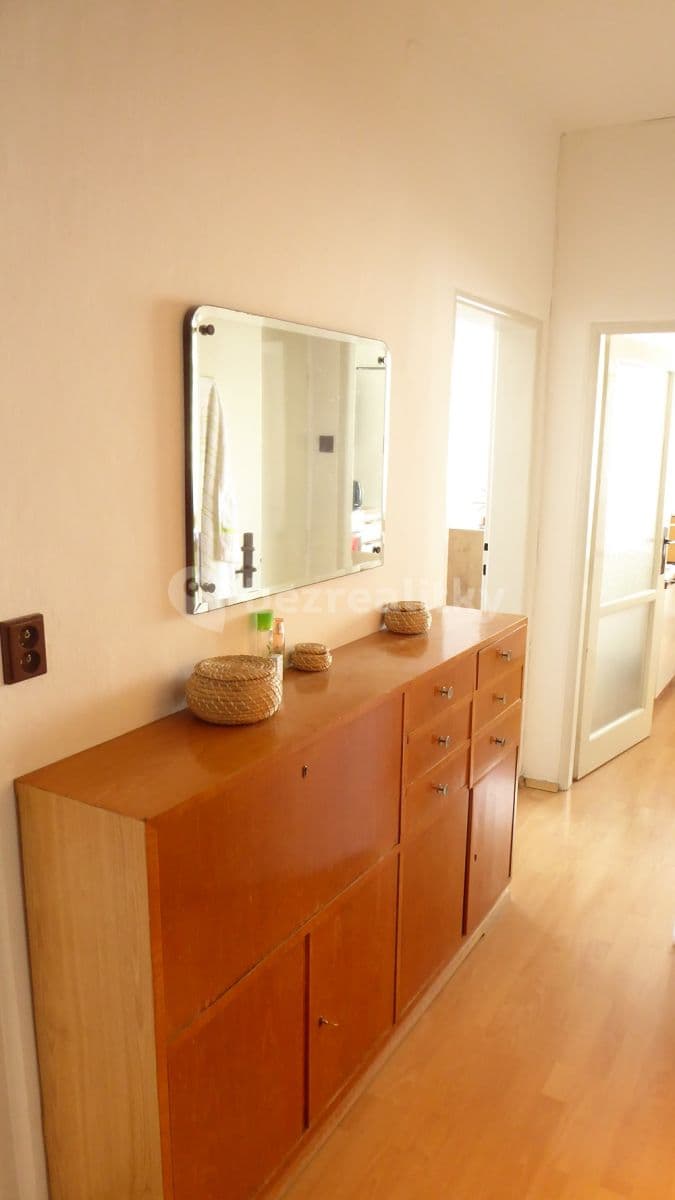 Pronájem bytu 2+1 53 m², Pacovská, Praha, Praha Pronájem bytu 2+1 53 m², Pacovská, Praha, Praha