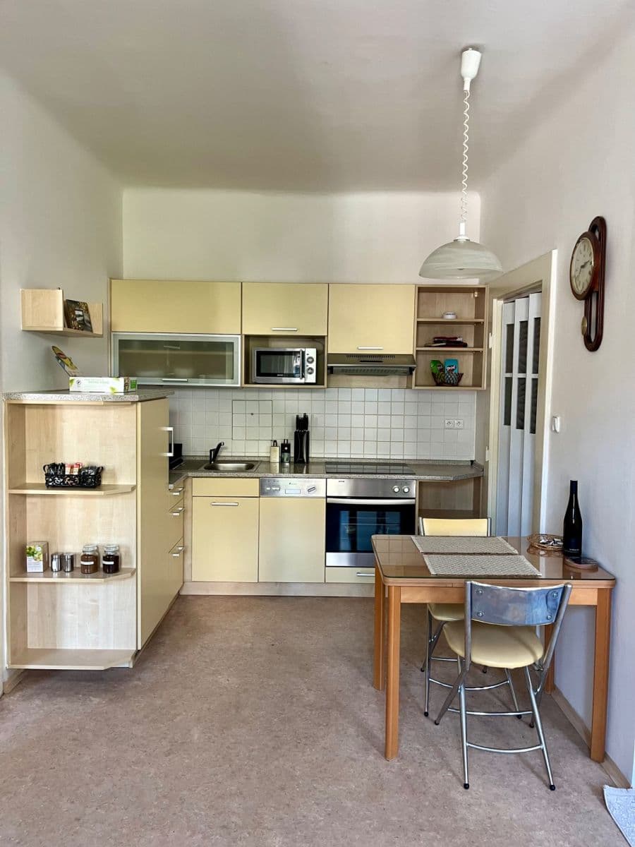 Pronájem bytu 2+kk 53 m², Pod Zvonařkou, Praha, Praha Pronájem bytu 2+kk 53 m², Pod Zvonařkou, Praha, Praha