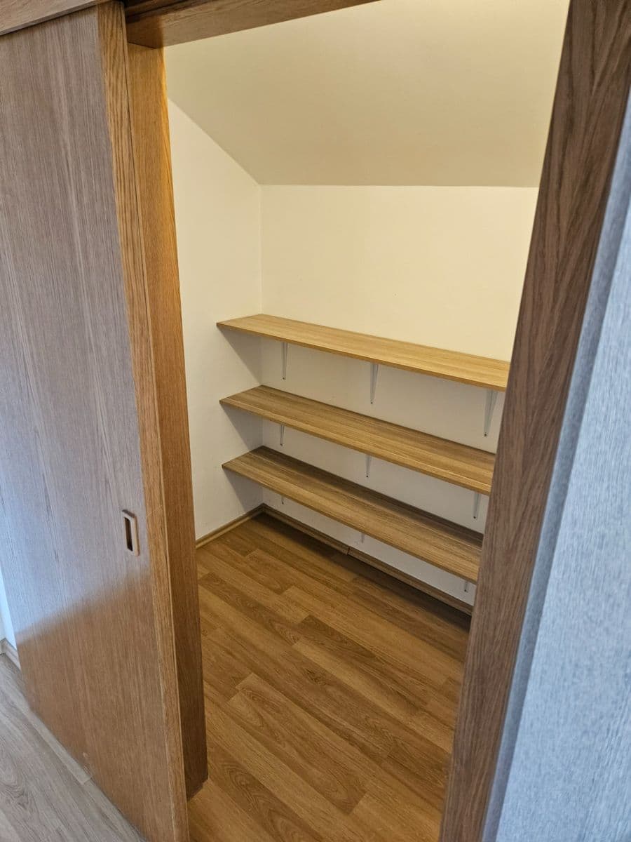 Pronájem bytu 2+kk 53 m², Na Výsluní, Říčany, Středočeský kraj Pronájem bytu 2+kk 53 m², Na Výsluní, Říčany, Středočeský kraj