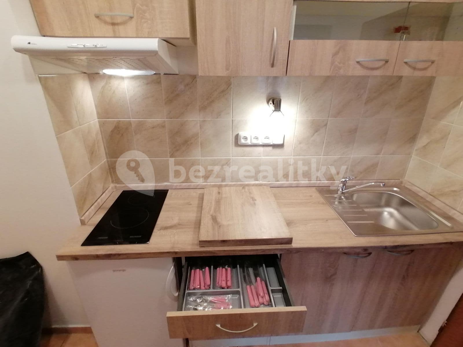 Pronájem bytu 2+kk 43 m², U Strže, Praha, Praha Pronájem bytu 2+kk 43 m², U Strže, Praha, Praha