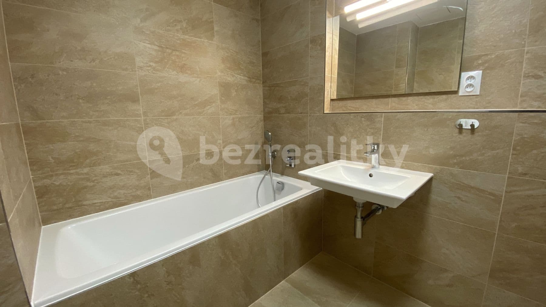 Pronájem bytu 2+kk 58 m², Na Maninách, Praha, Praha Pronájem bytu 2+kk 58 m², Na Maninách, Praha, Praha