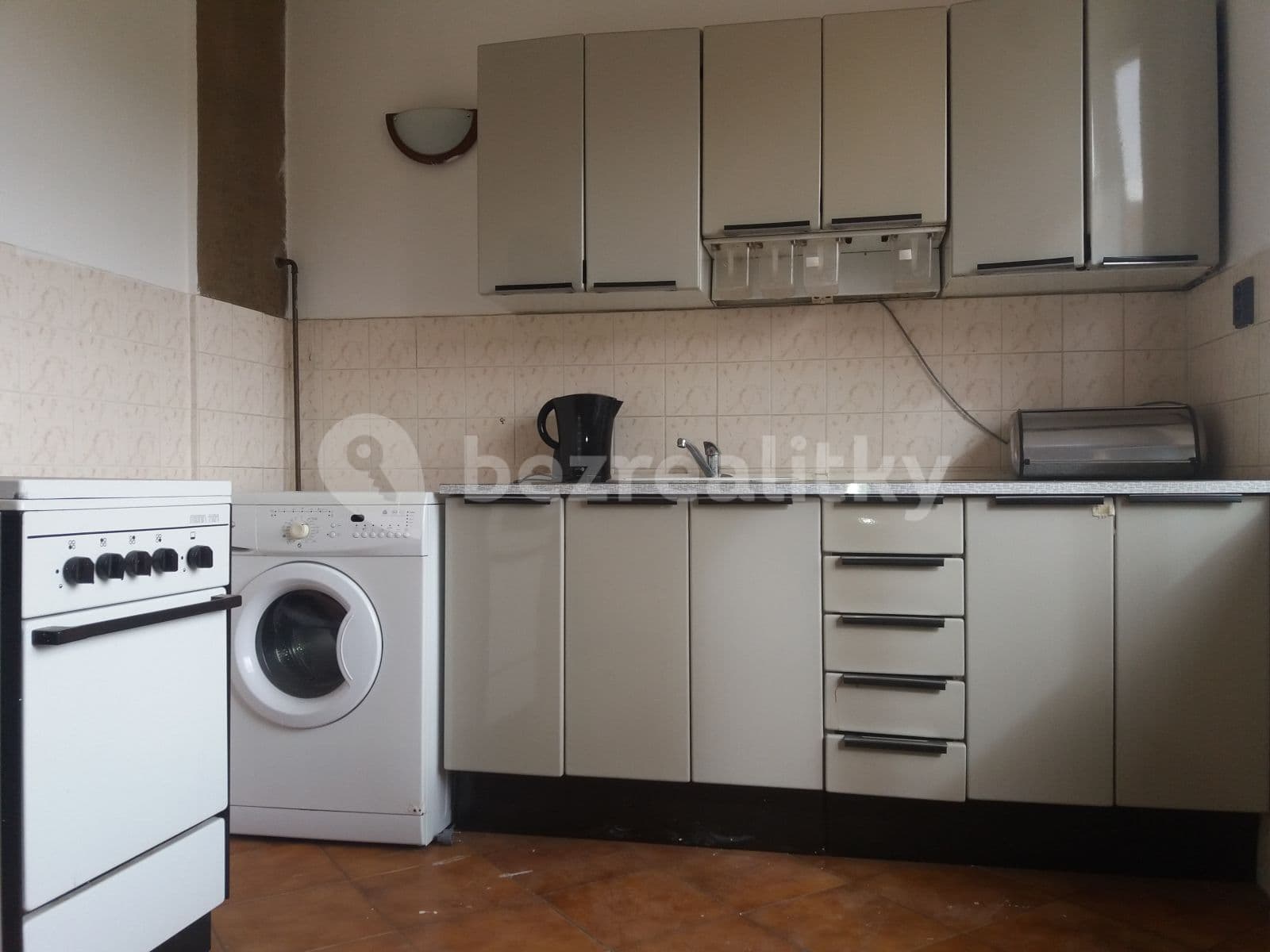 Pronájem bytu 1+1 40 m², Wolfganga Amadea Mozarta, Most, Ústecký kraj Pronájem bytu 1+1 40 m², Wolfganga Amadea Mozarta, Most, Ústecký kraj