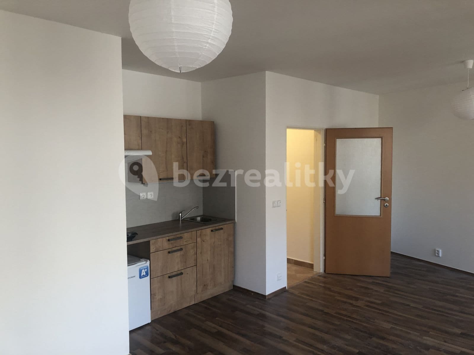 Pronájem bytu 1+kk 33 m², Ve Slatinách, Praha, Praha Pronájem bytu 1+kk 33 m², Ve Slatinách, Praha, Praha