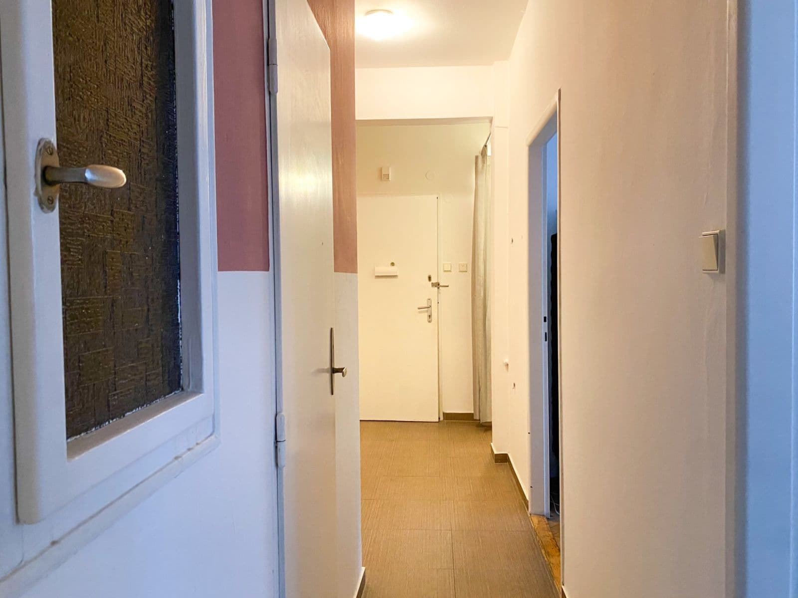 Pronájem bytu 1+1 47 m², Stroupežnického, Praha, Praha Pronájem bytu 1+1 47 m², Stroupežnického, Praha, Praha